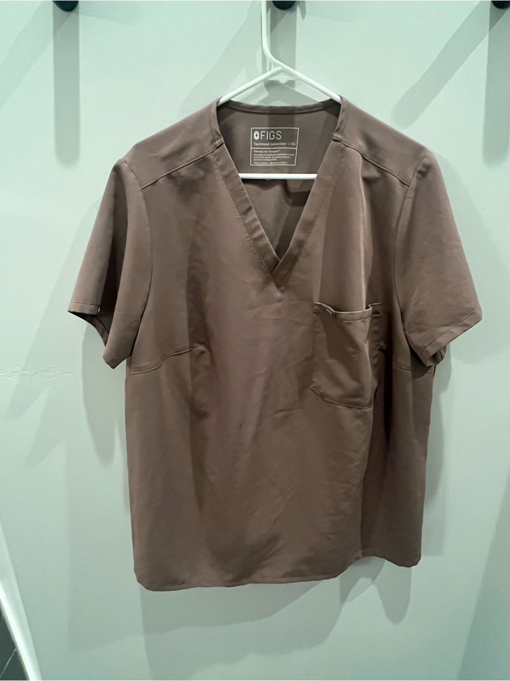 FIGS Catarina Scrub Top in Smoky Taupe 3X